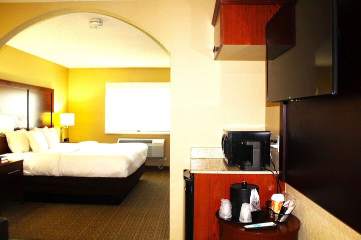 Room 27 of 31