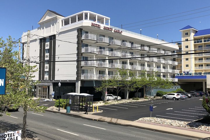Hotel 3 of 64
