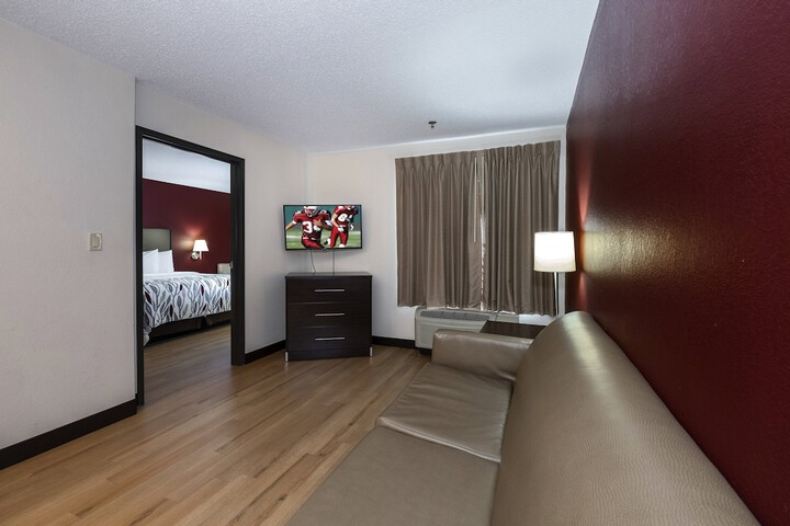 Room 28 of 43