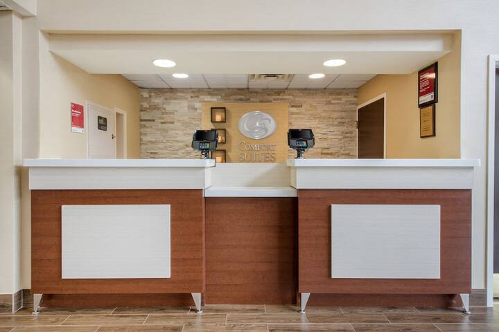 Comfort Suites Lafayette University Area