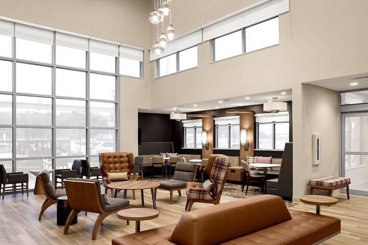 Hotel Interior 10 of 24
