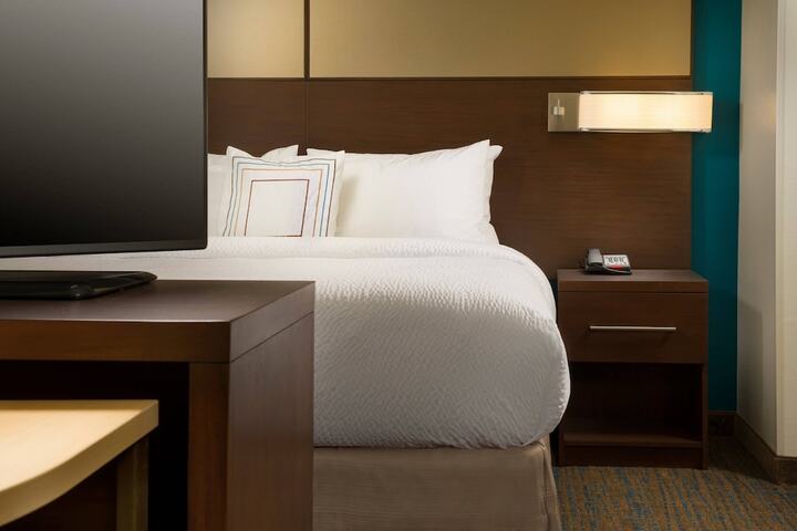 Room 13 of 29