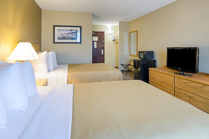 Room 11 of 37