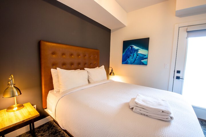 Room 16 of 35
