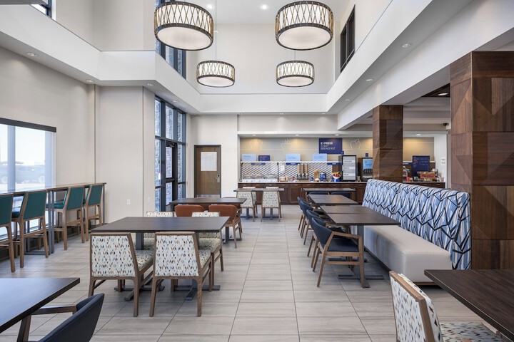 Holiday Inn Express Hotel & Suites Belgrade by IHG
