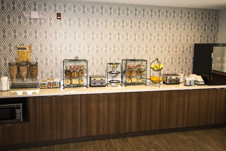 Microtel Inn by Wyndham Victor / Rochester
