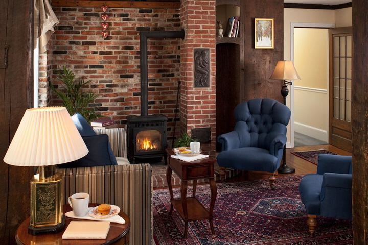 1802 House Bed and Breakfast