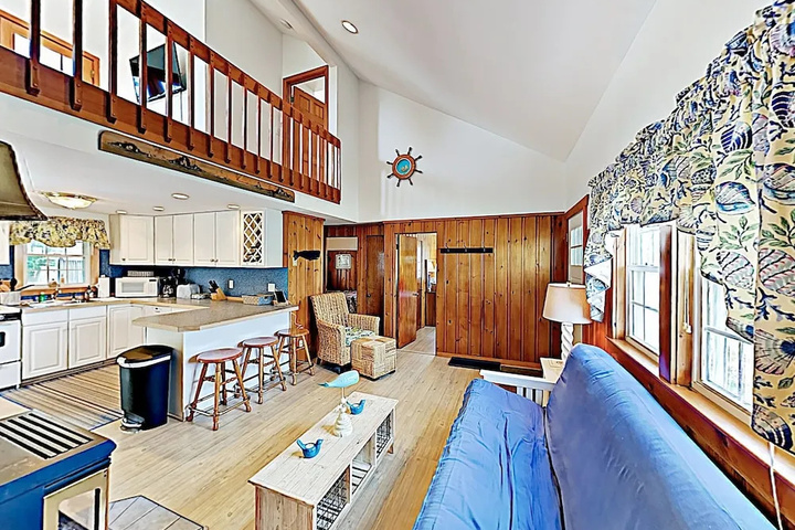 55 West Dennis - 3 Br Home