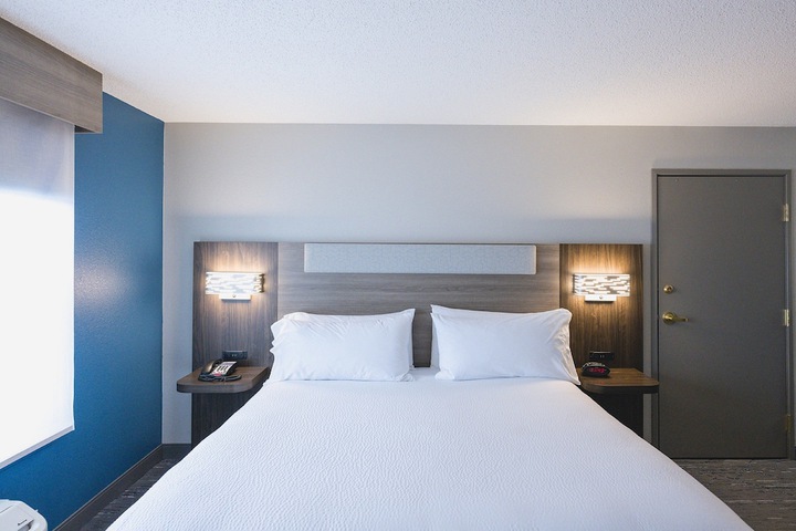 Room 109 of 145