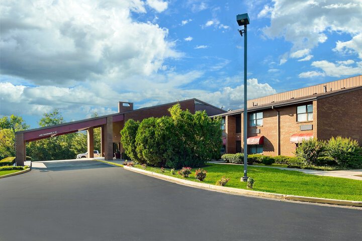 Hotel 5 of 41