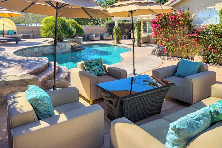Indian Wells Oasis w / Pool: Walk to Tennis Garden!