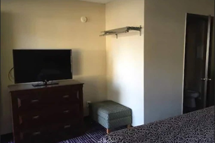 Room 3 of 14