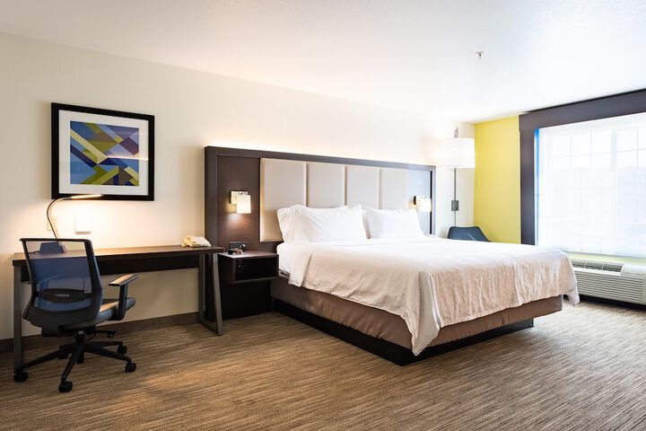 Room 44 of 63