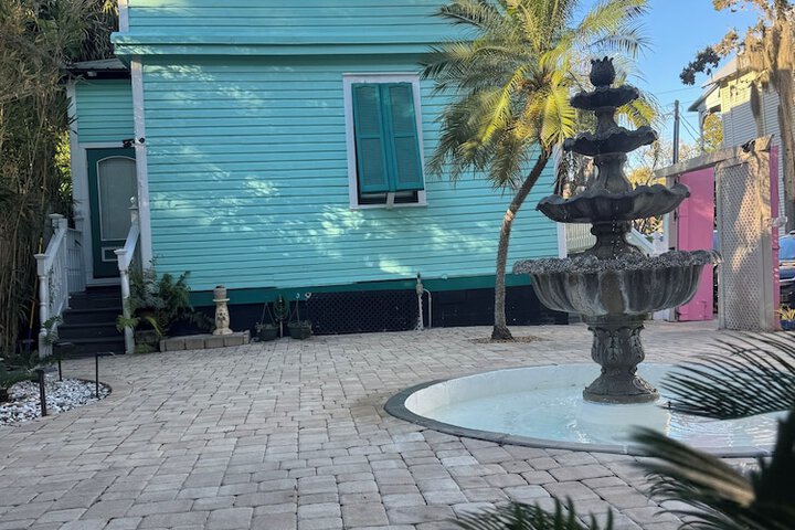 Peace & Plenty Inn Bed & Breakfast