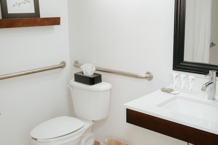 Room 35 of 46