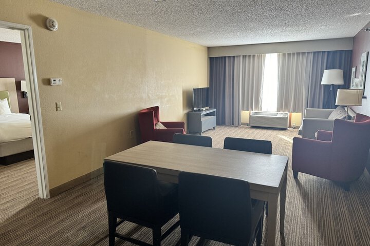 Comfort Inn & Suites St. Paul Northeast