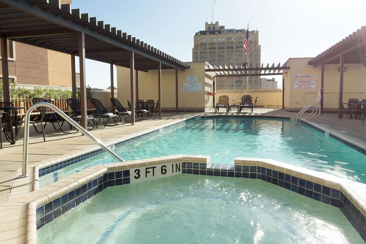 Pool 2 of 51