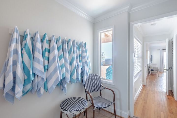 Surfside Cottage by Topsail Realty