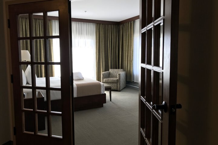 Room 25 of 43