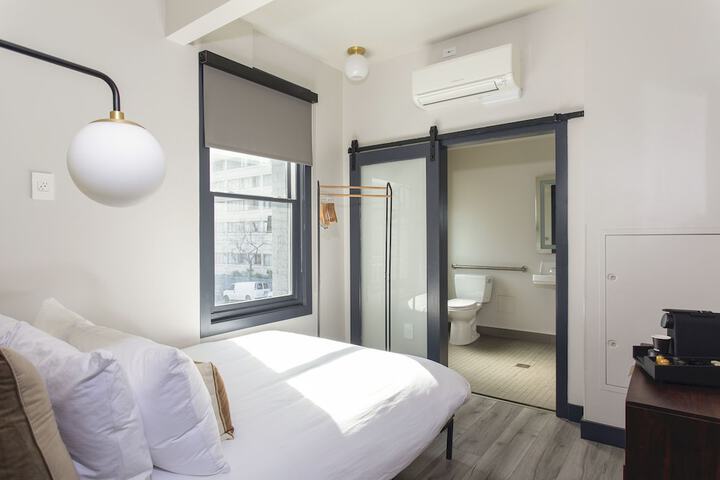 Room 49 of 51