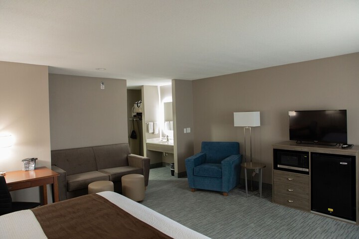 Room 13 of 18