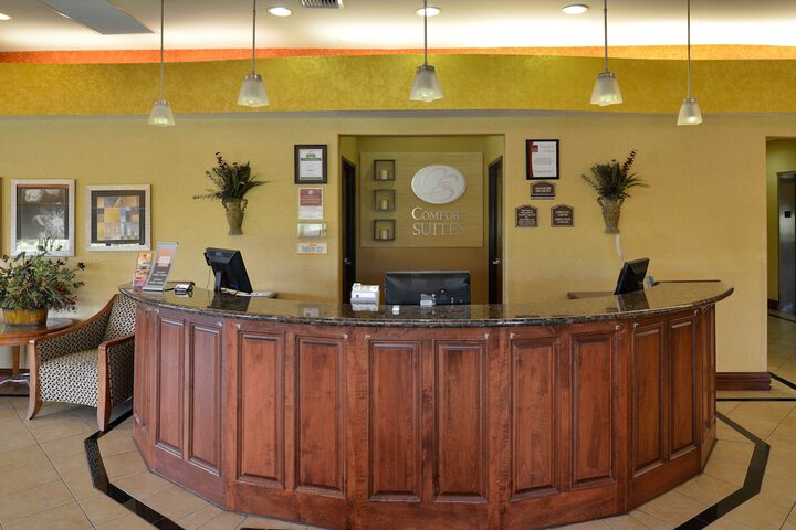 Comfort Suites Salina South