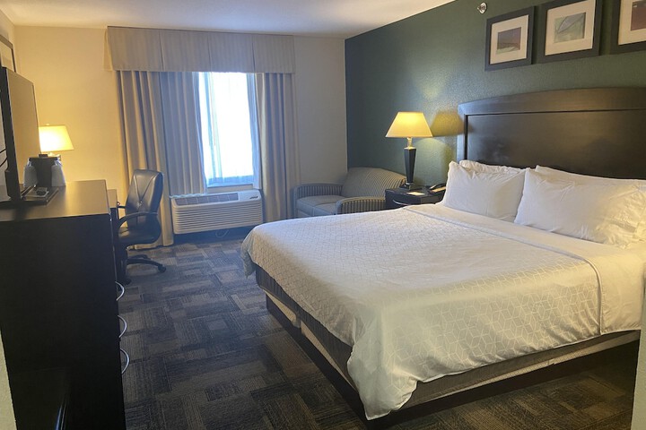 Room 36 of 49