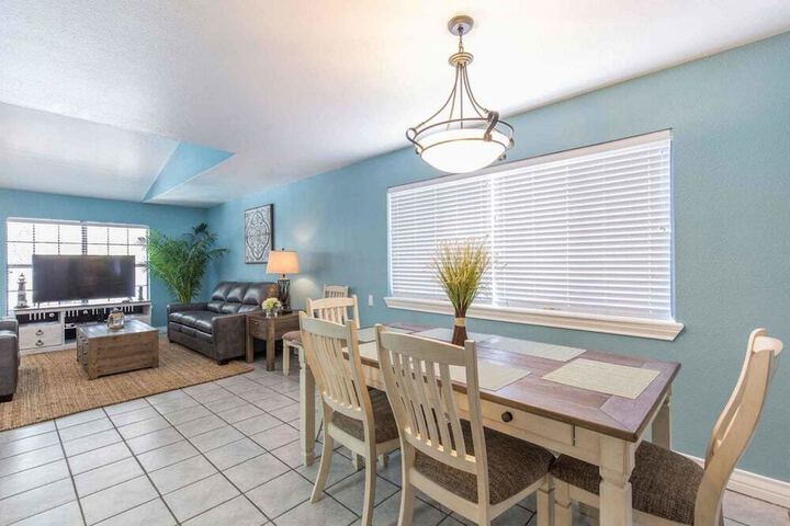TREASURE ISLAND TOWNHOUSE