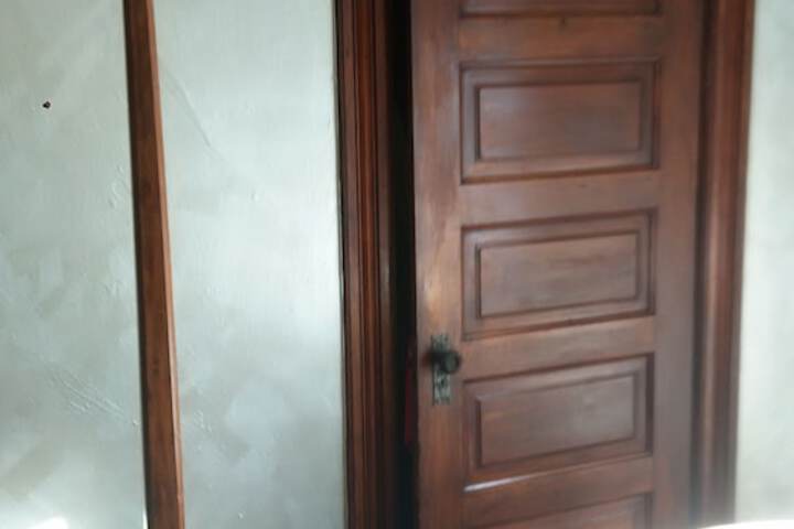 Room 54 of 77