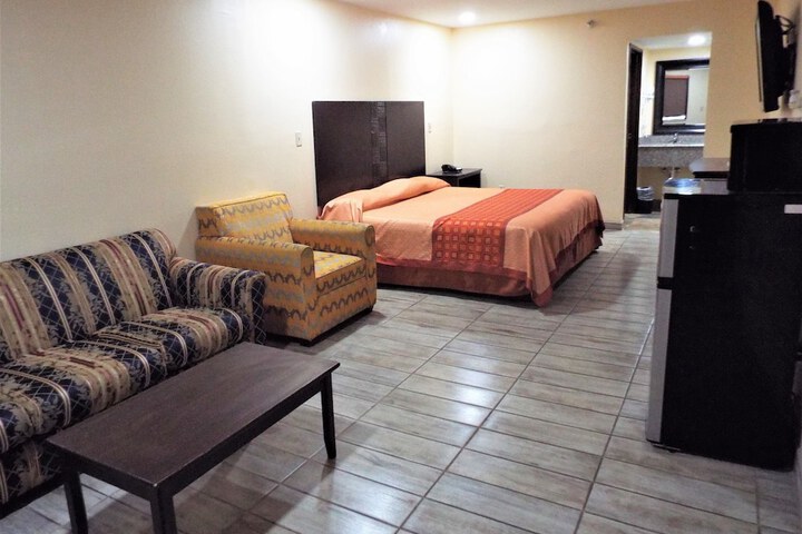 Room 13 of 14
