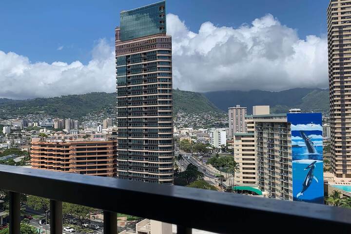 DoubleTree by Hilton Hotel Alana - Waikiki Beach