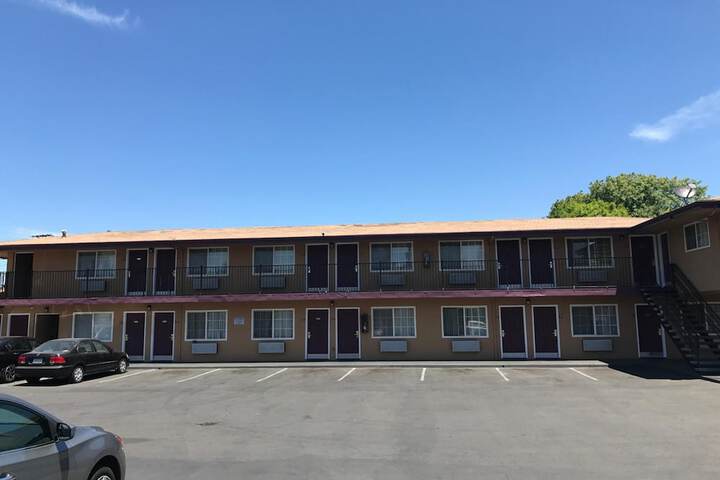 Hotel 2 of 25