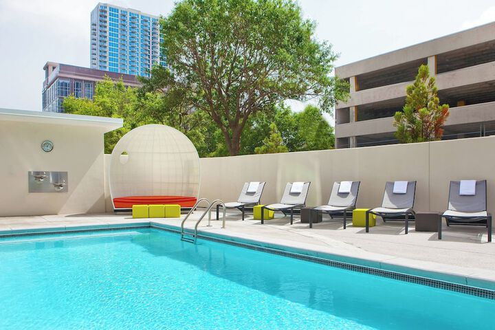 Pool 4 of 27