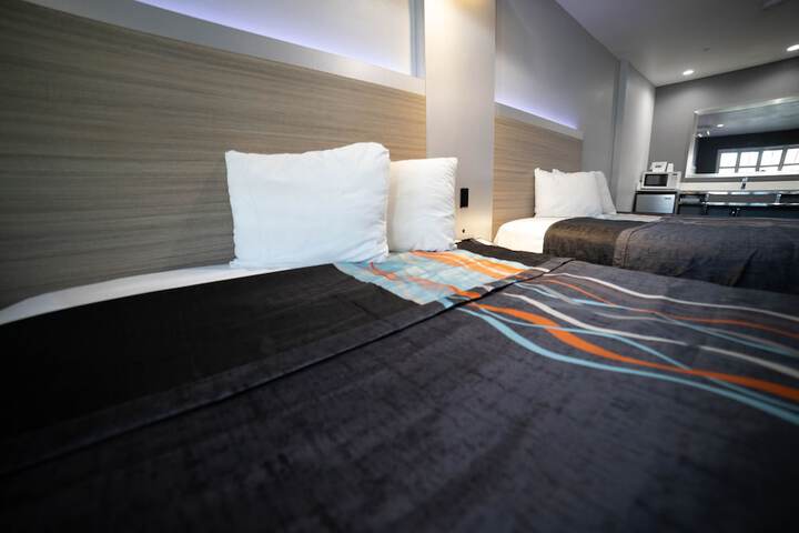 Room 10 of 73