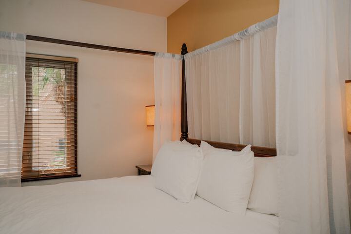 Room 204 of 283