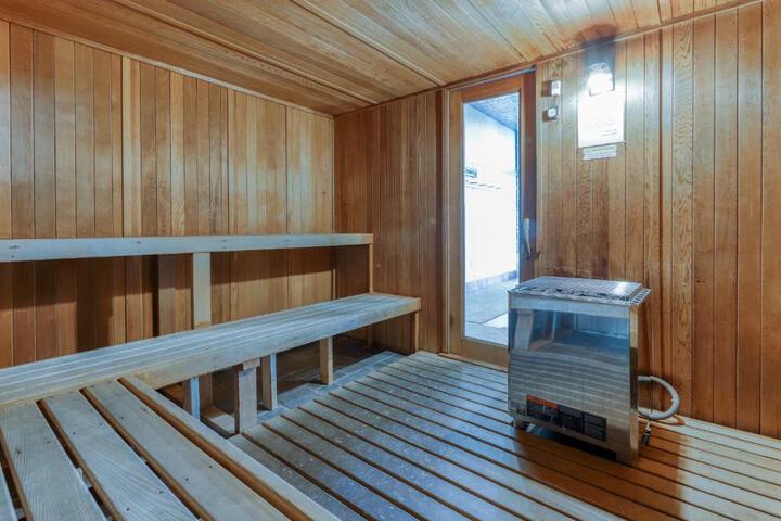 Paradise Peak Retreat