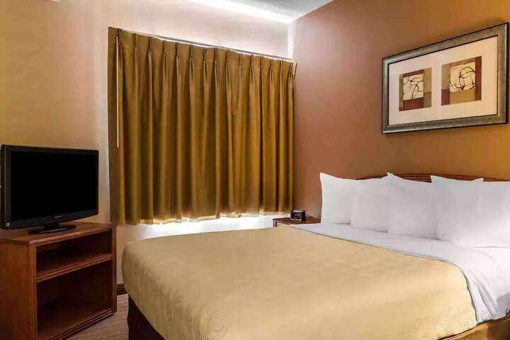 Room 15 of 29