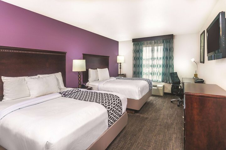 Room 21 of 28