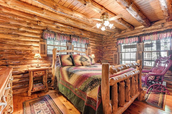 Lake & Beach Access at Lake Luzerne Cabin!