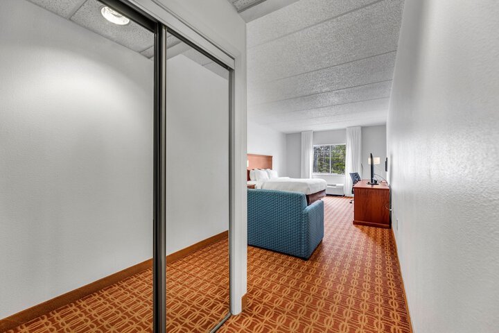 Room 45 of 70