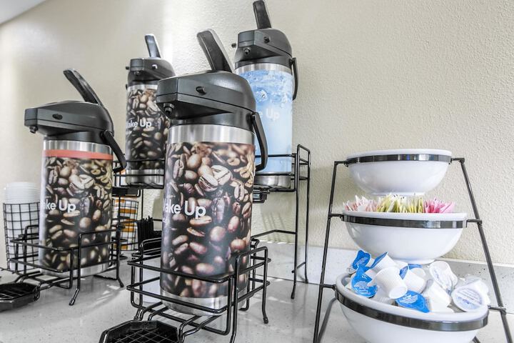 Breakfast/Coffee Service 54 of 69