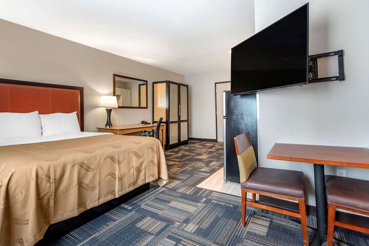 Room 15 of 39