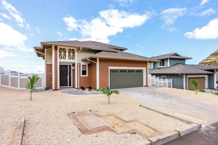 Leale'a by Avantstay Ocean + Mountain Views!