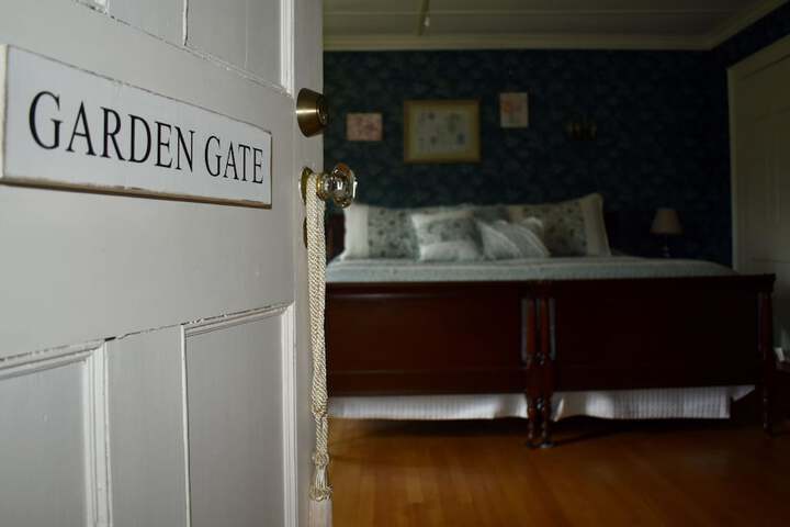 Room 48 of 64