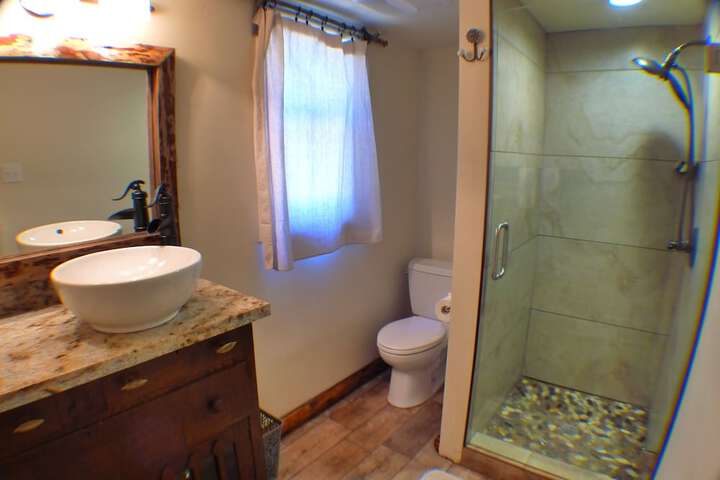 Room 140 of 191