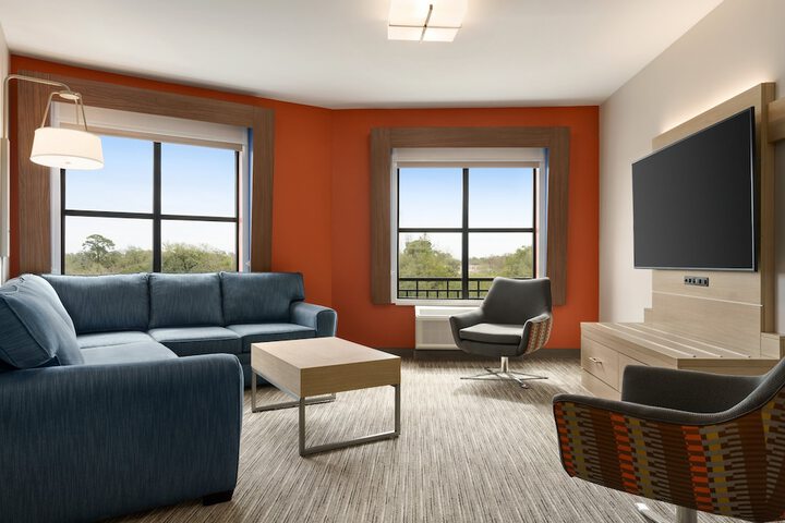 Room 22 of 39