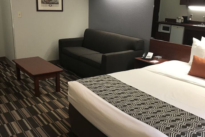 Microtel Inn & Suites by Wyndham Urbandale / Des Moines