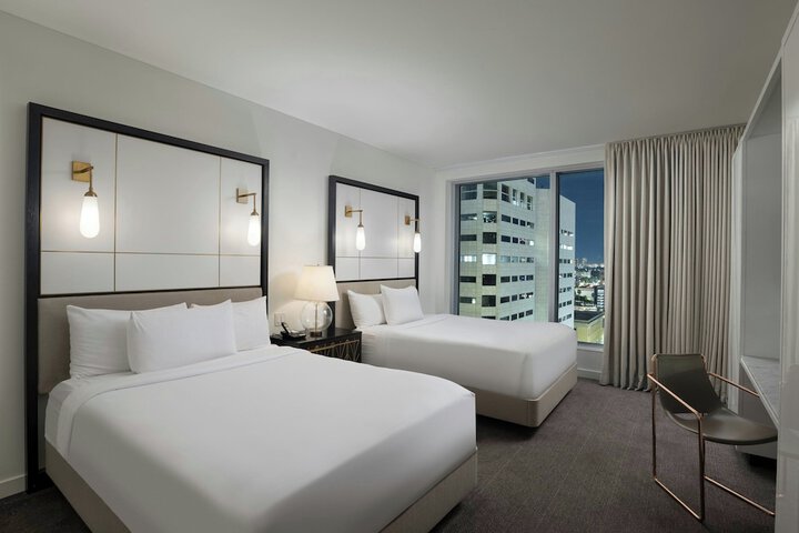 The Laura Hotel Houston Downtown, Autograph Collection