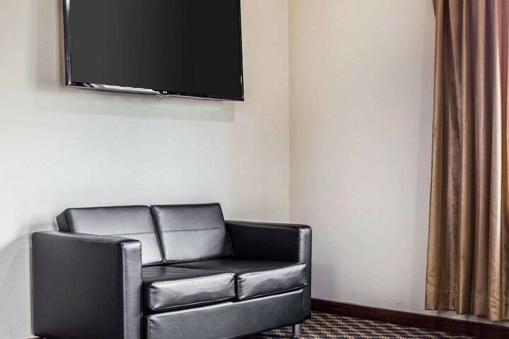 Hotel Interior 7 of 44
