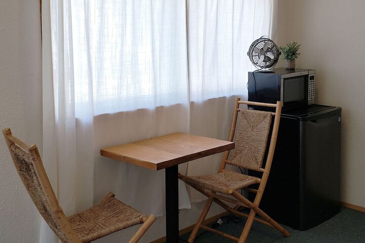 Room 28 of 69
